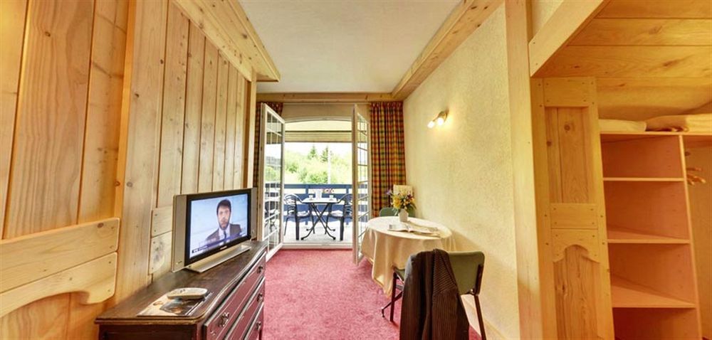 Aux Truites Bleues Hotel Fort-du-Plasne Buitenkant foto