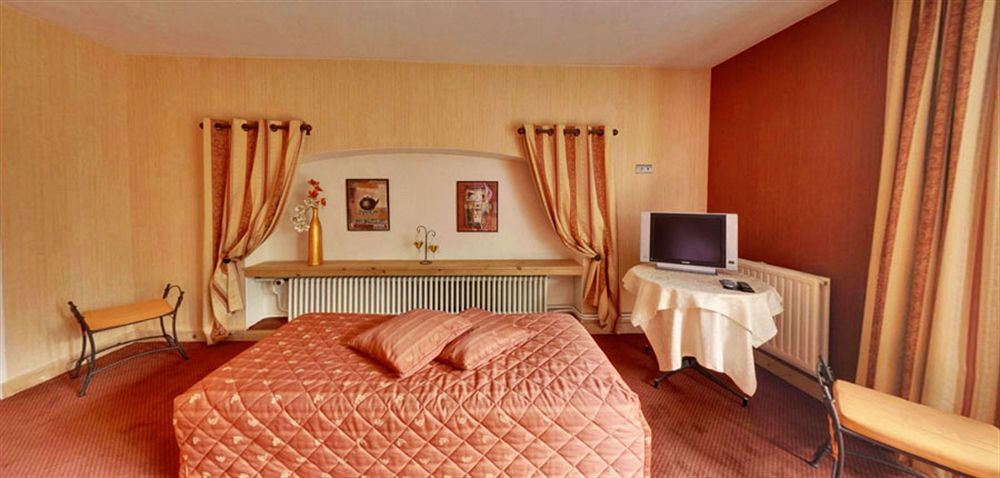 Aux Truites Bleues Hotel Fort-du-Plasne Buitenkant foto