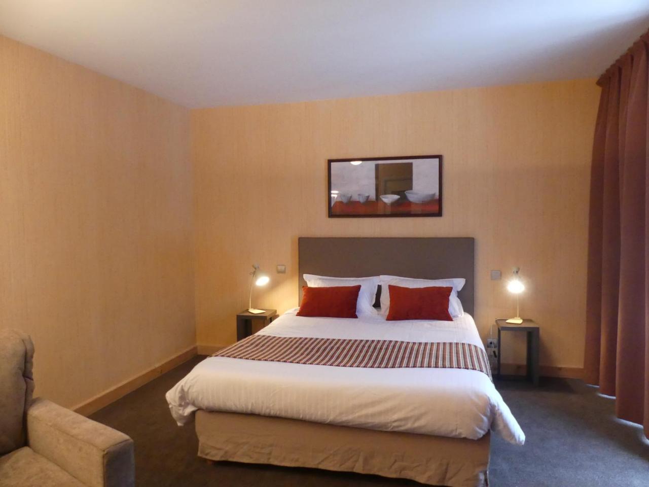 Aux Truites Bleues Hotel Fort-du-Plasne Buitenkant foto