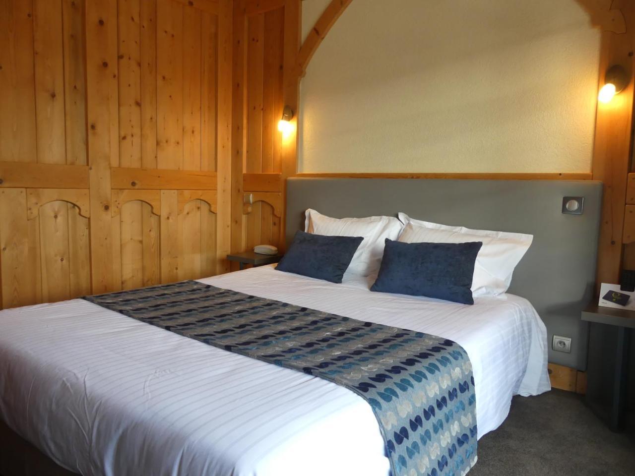 Aux Truites Bleues Hotel Fort-du-Plasne Buitenkant foto