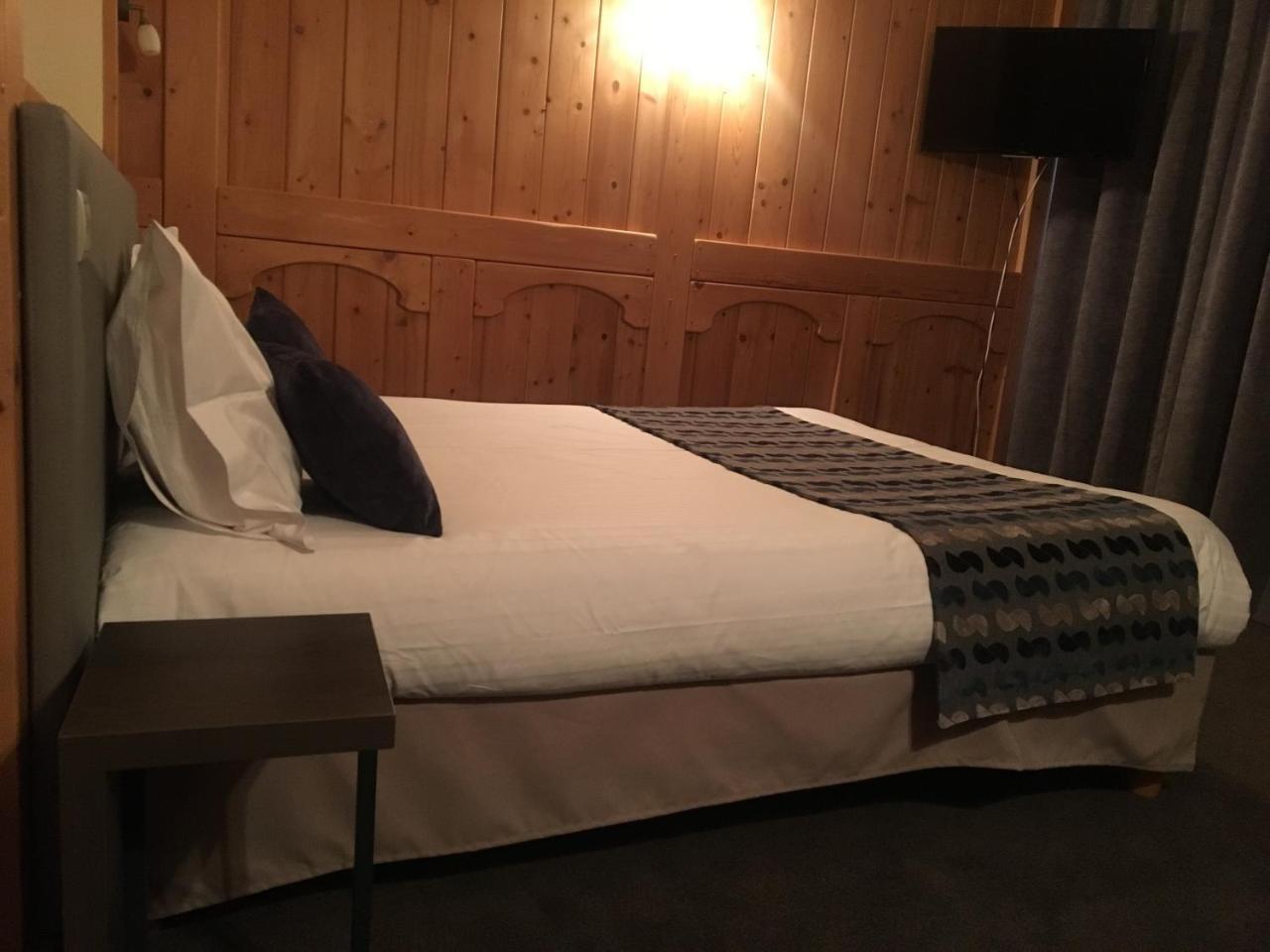 Aux Truites Bleues Hotel Fort-du-Plasne Buitenkant foto